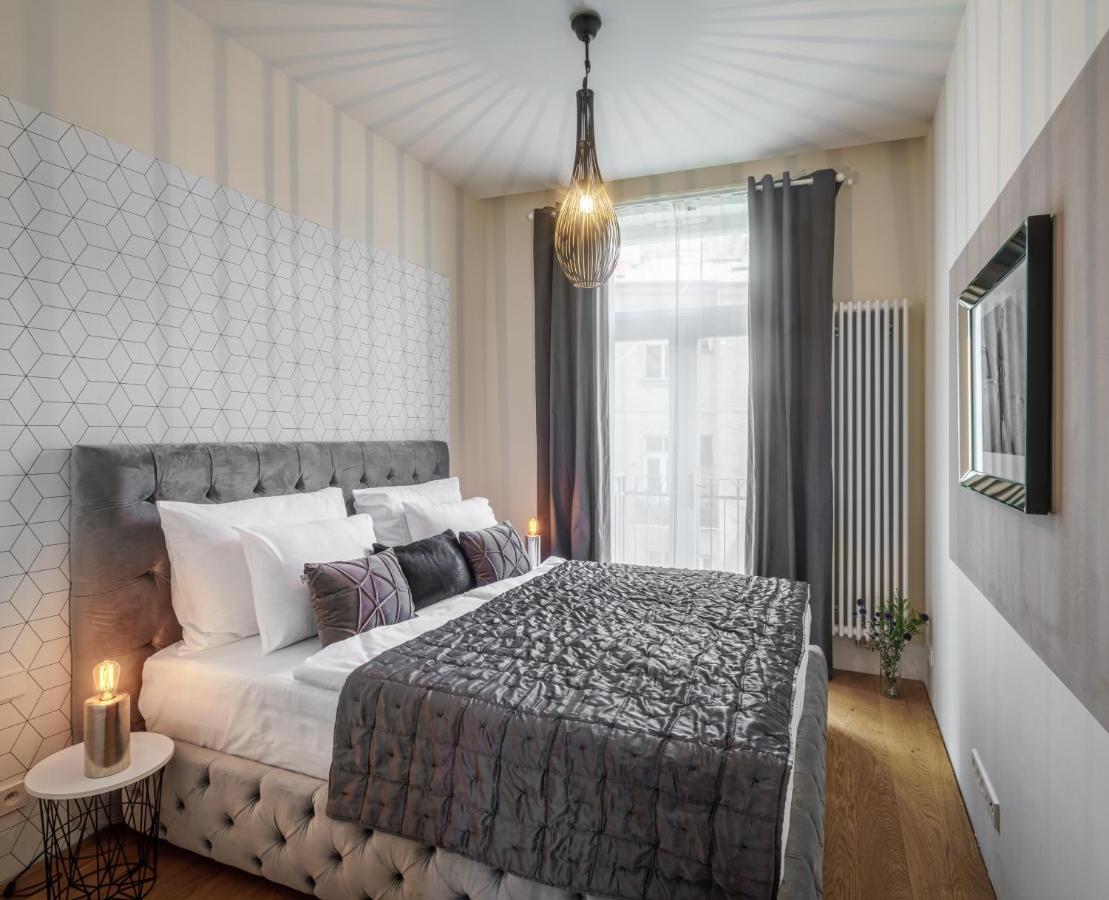 Mn6 Luxury Suites By Adrez Praga Exterior foto